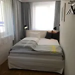 البوتيكية *